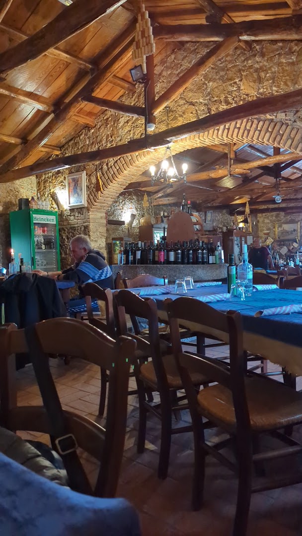 Alla Vecchia Osteria "U Nozzularu" Di Giuseppe Camastra