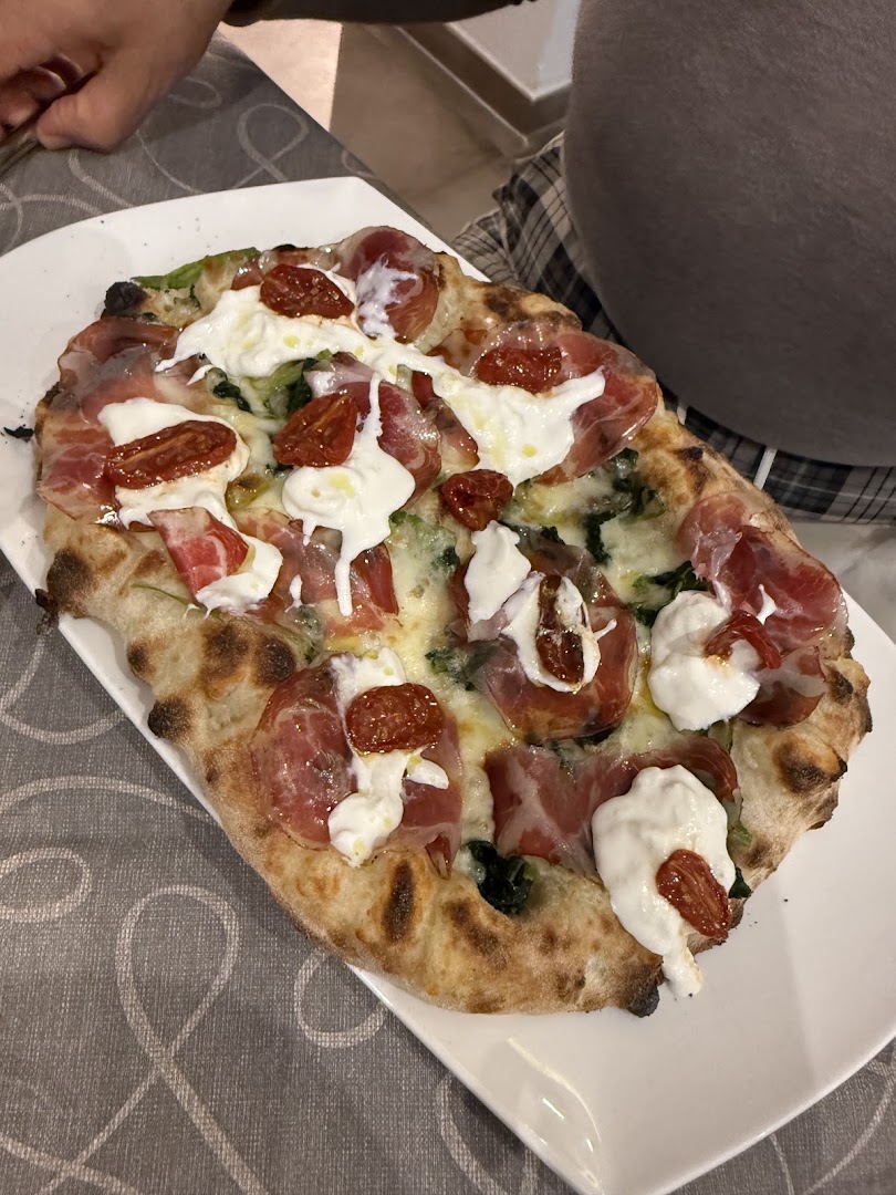 All'Italiana, Fondi