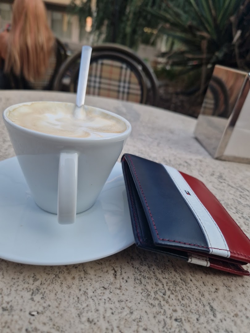 Ally Cafè