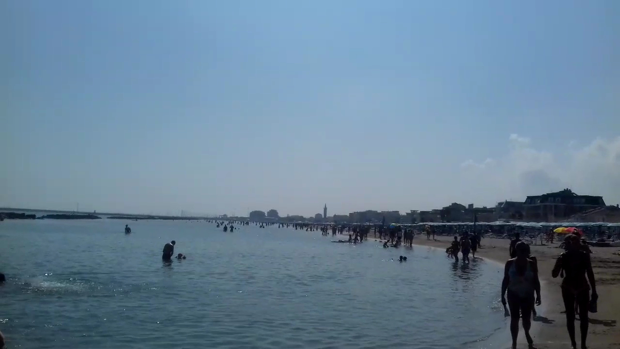 ALOHA BEACH