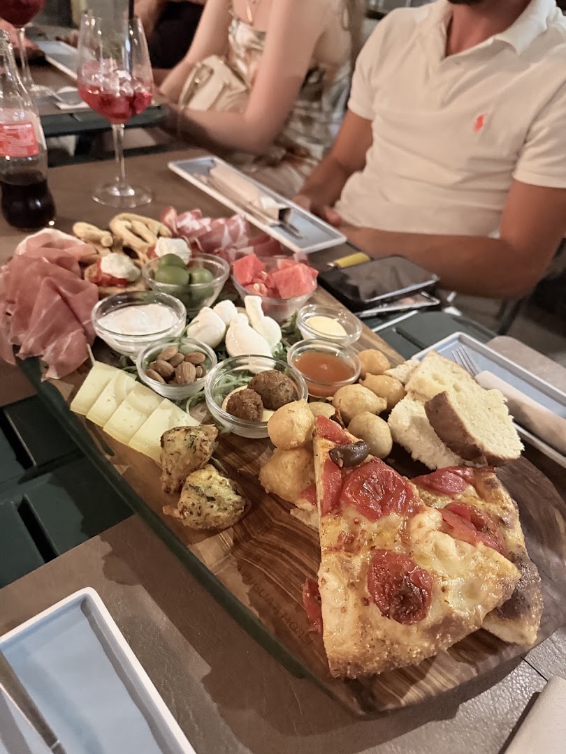 AltaRè - La Puglia a Morsi, Milano