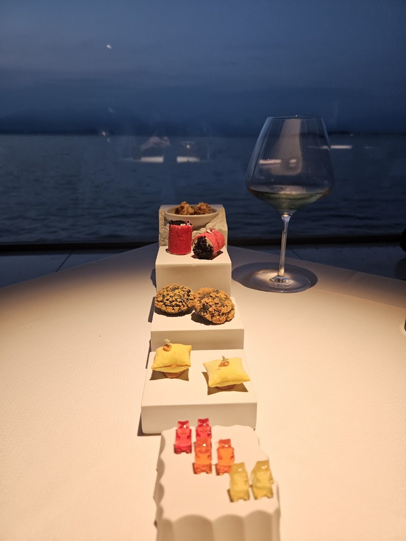 Altaripa Restaurant&lounge