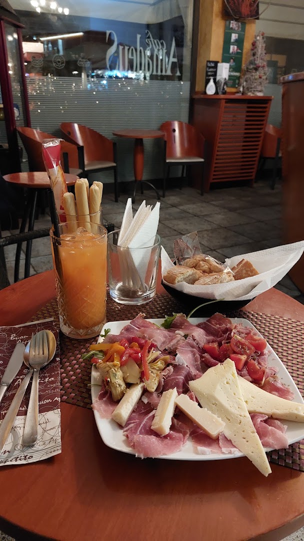 Amadeus Cafè