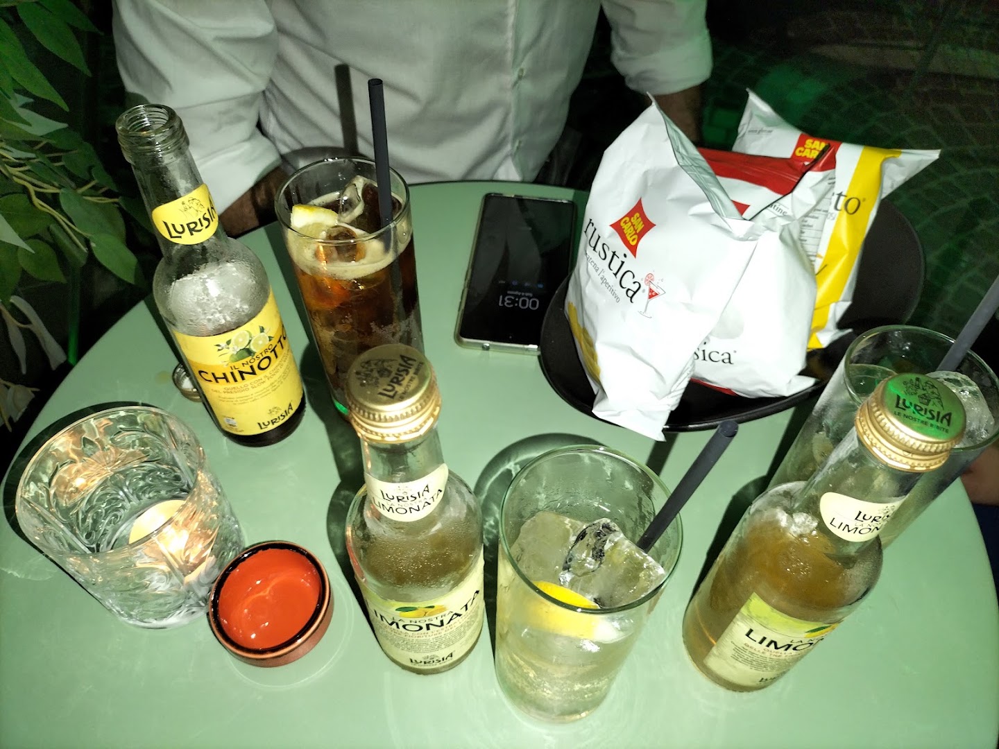Amazon Counter - BAR SEVEN