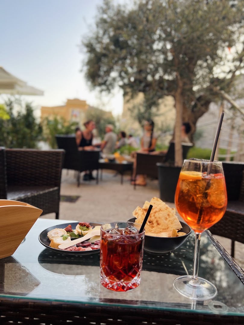 Ambàrati wine bar