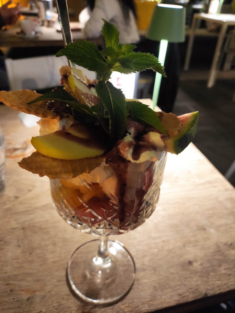 AMERICANINO | Drink & Food