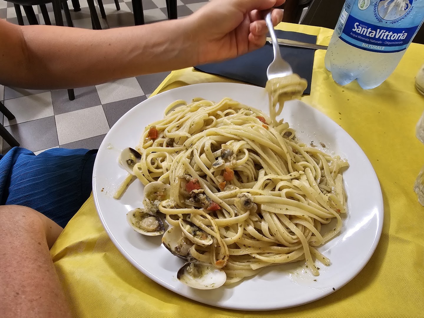 AMICI DI USCIO ENOGASTRONOMICA