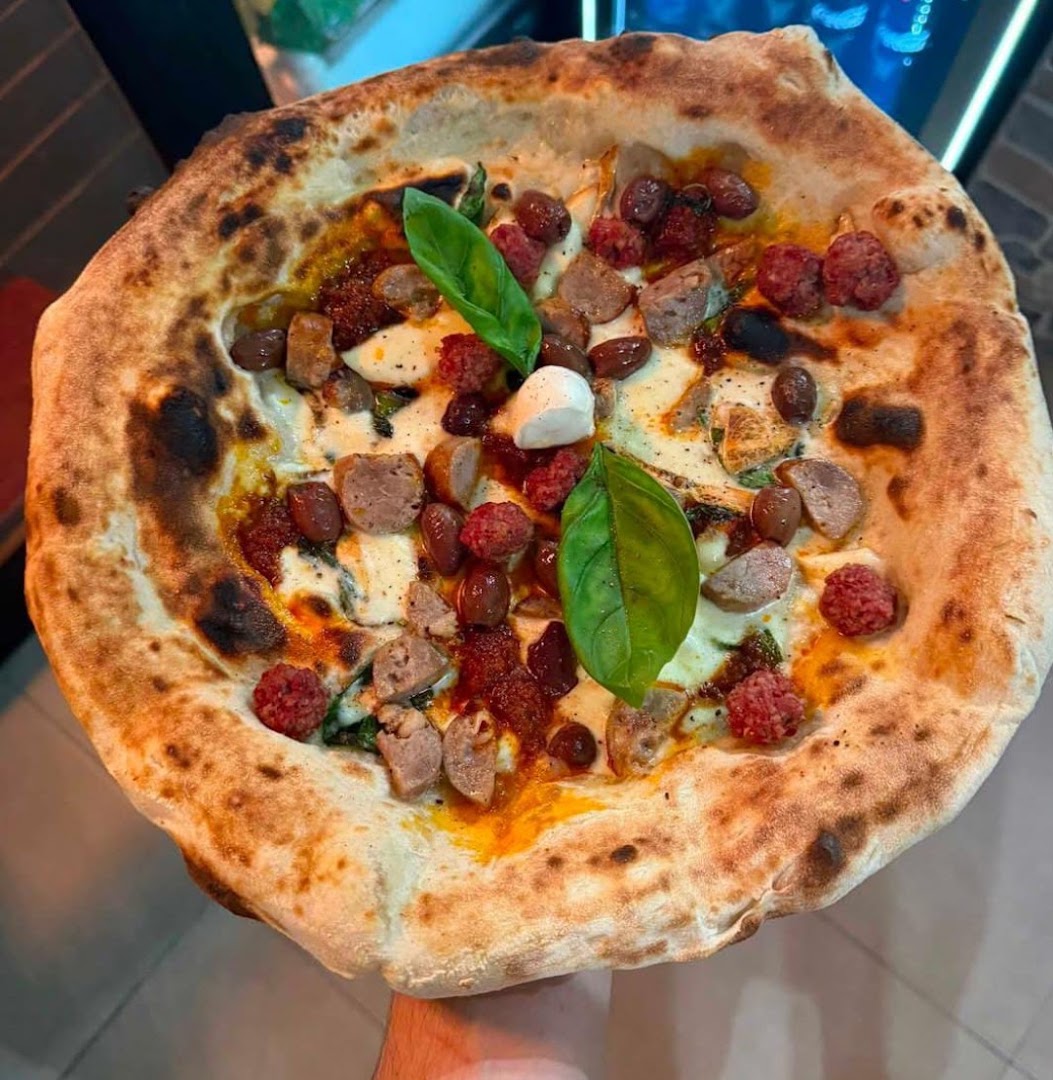 Amici Pizzeria Kebab Tacos