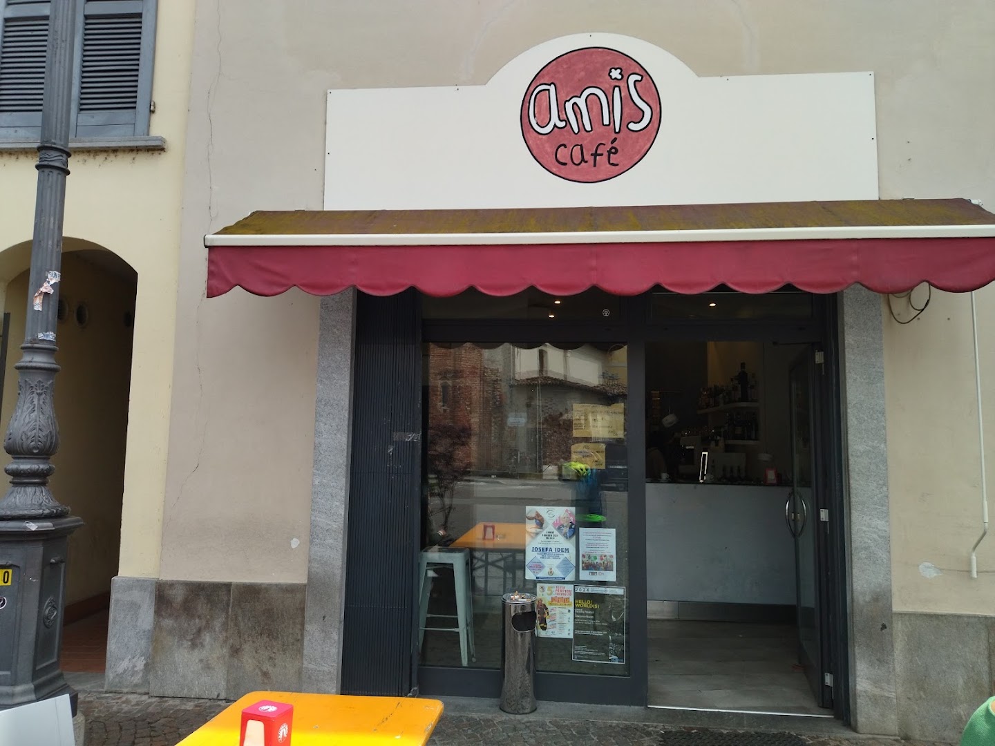 Amis Café