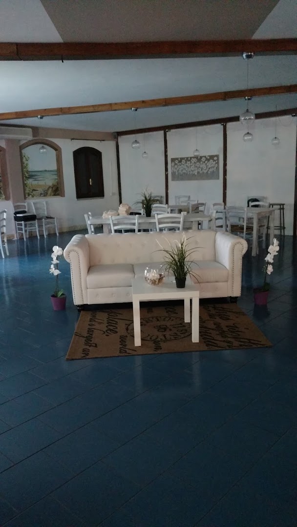 AMO Club & Restaurant MARINELLA
