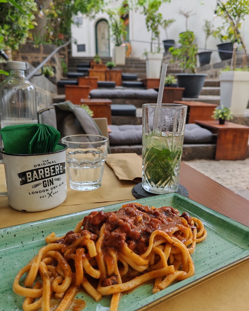 AMORELLI food & drink