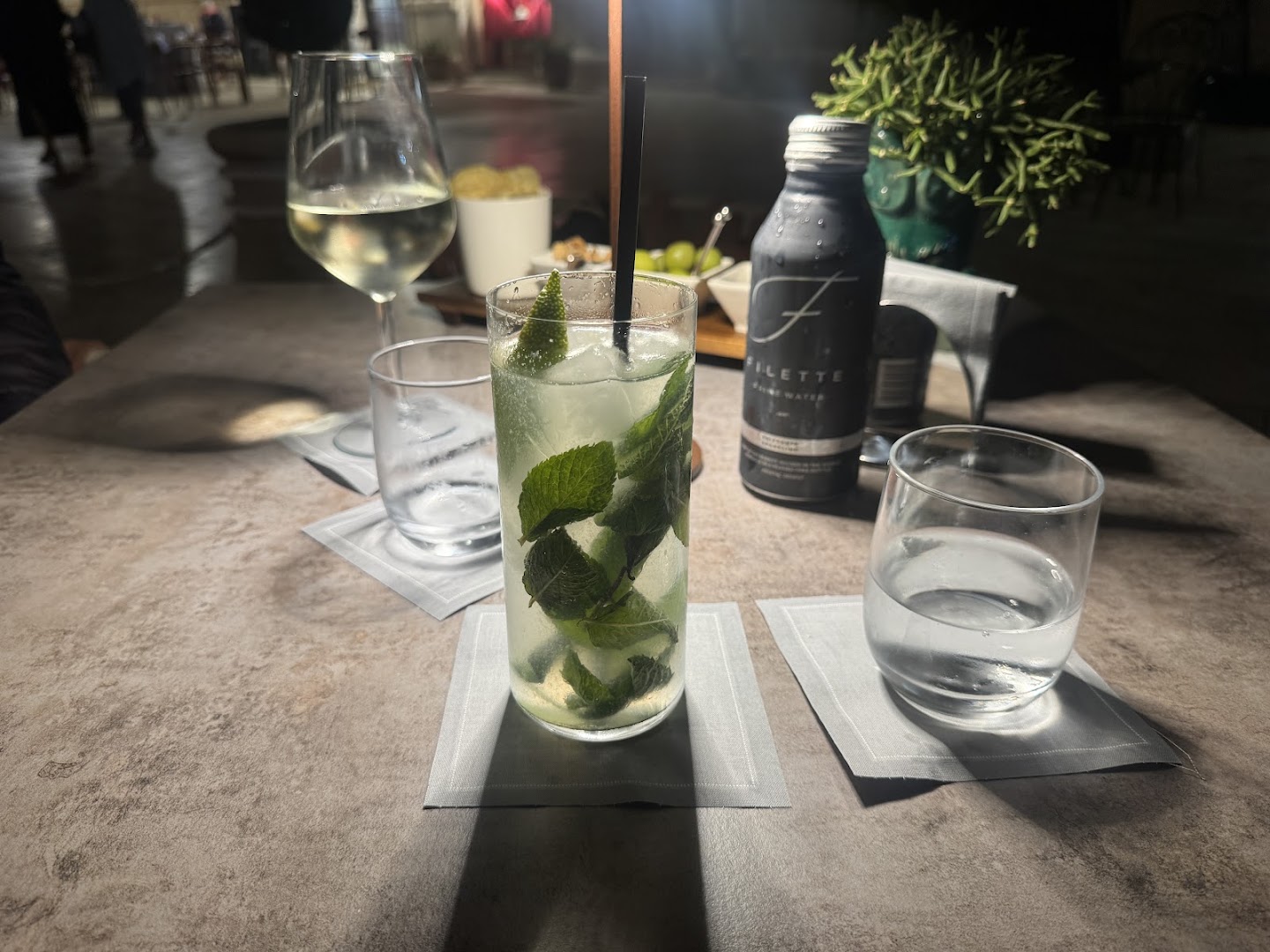 Amunì Cocktail Bar & Restaurant