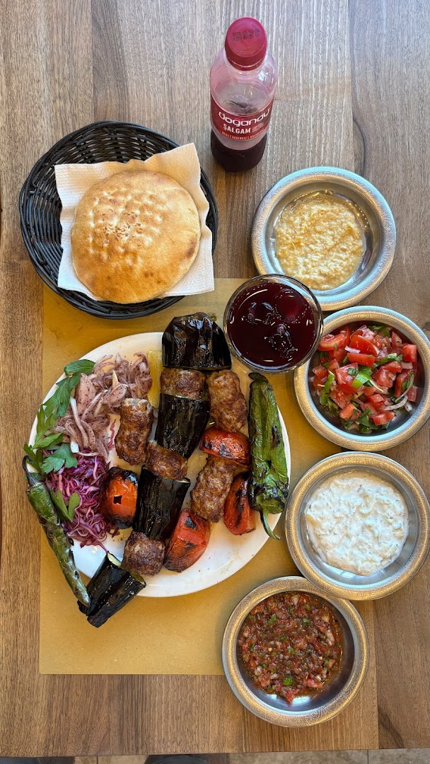 Anatolia Ristorante Pizza Kebap Grill Bar