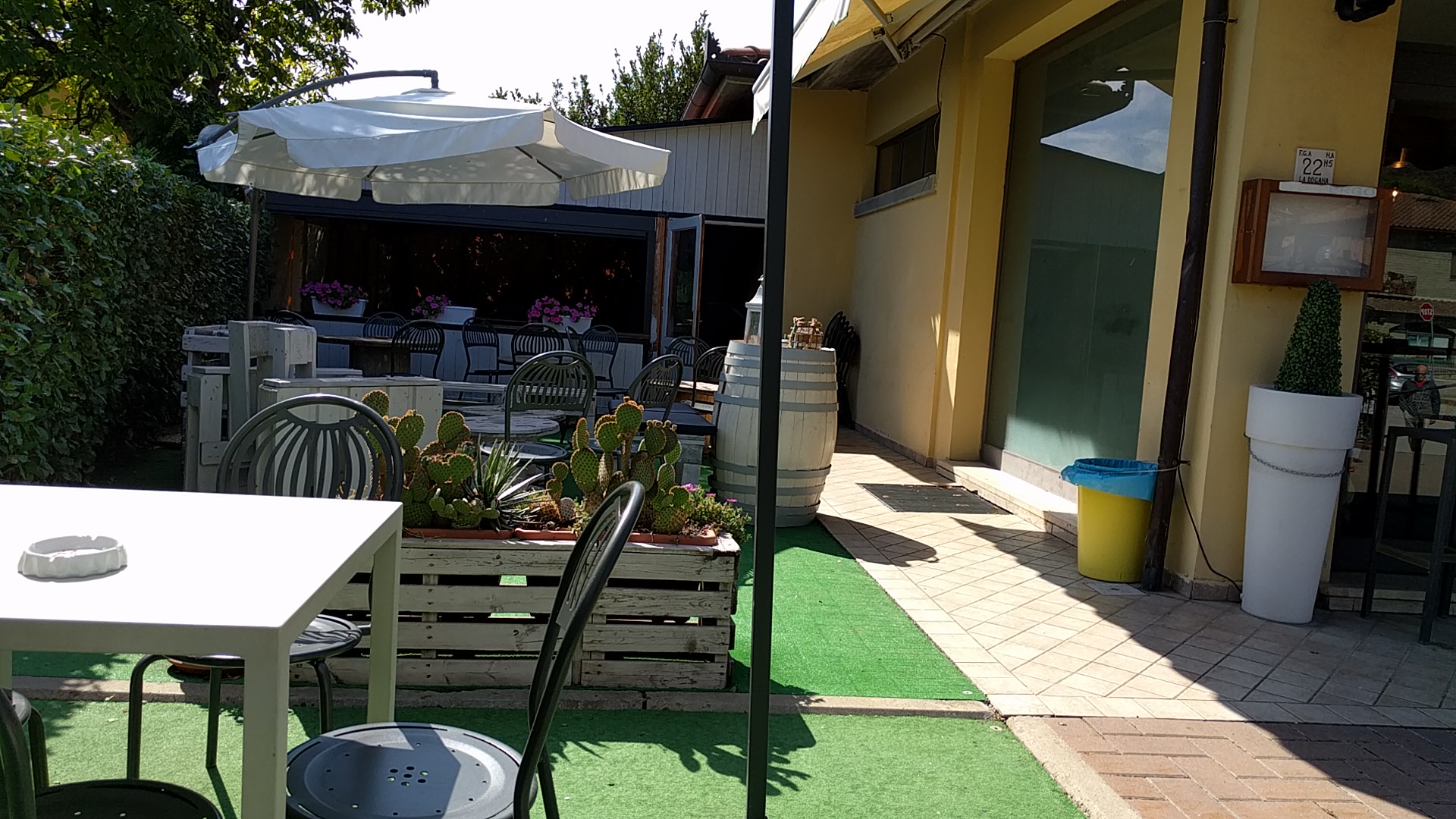 Andry Bar