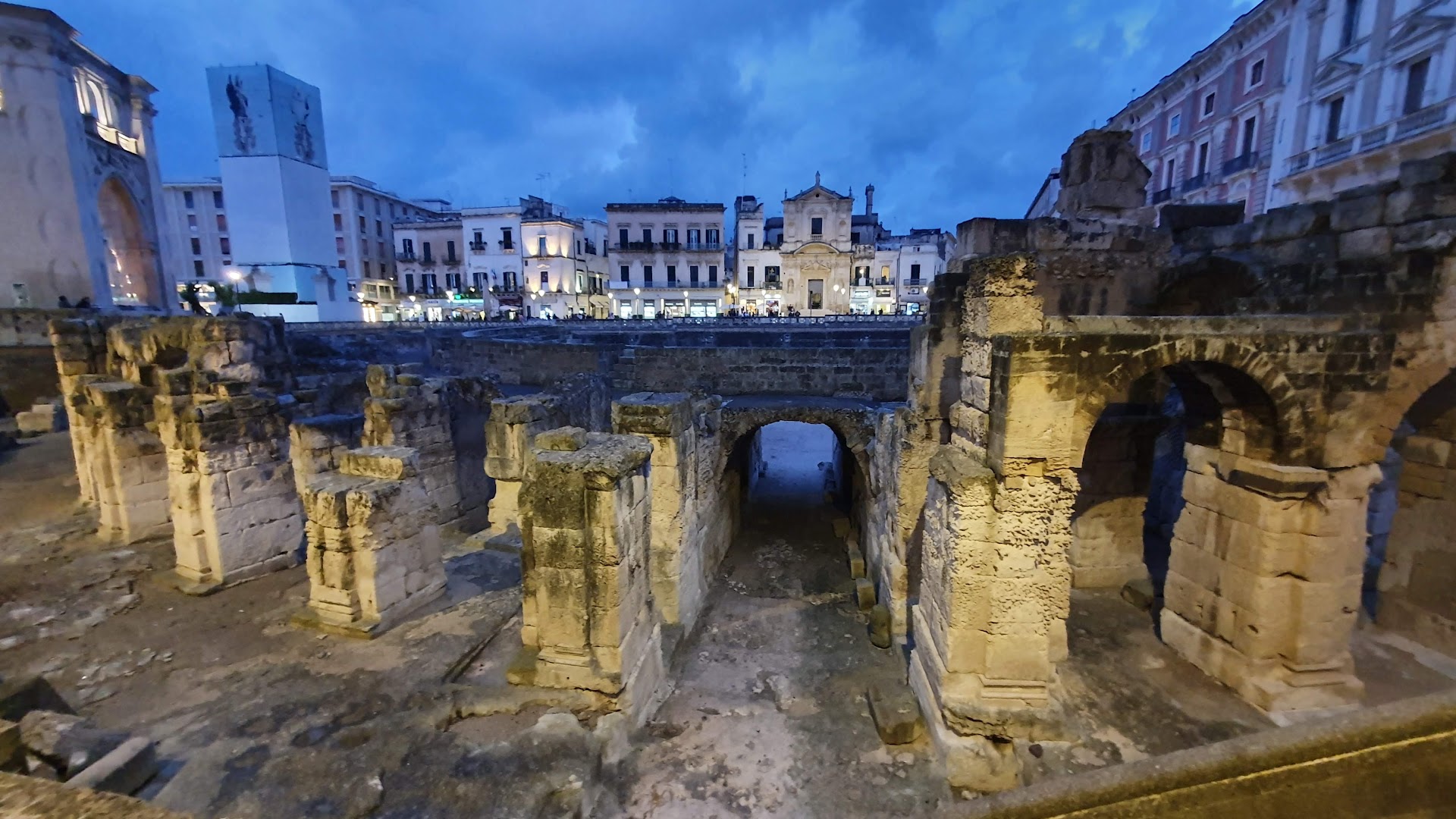 Anfiteatro Romano di Lecce, Lecce