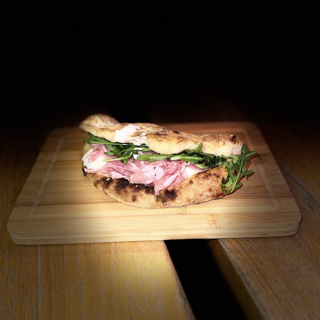 ÁNGELITO LOUNGE BAR - Fine Pizza & Cocktail