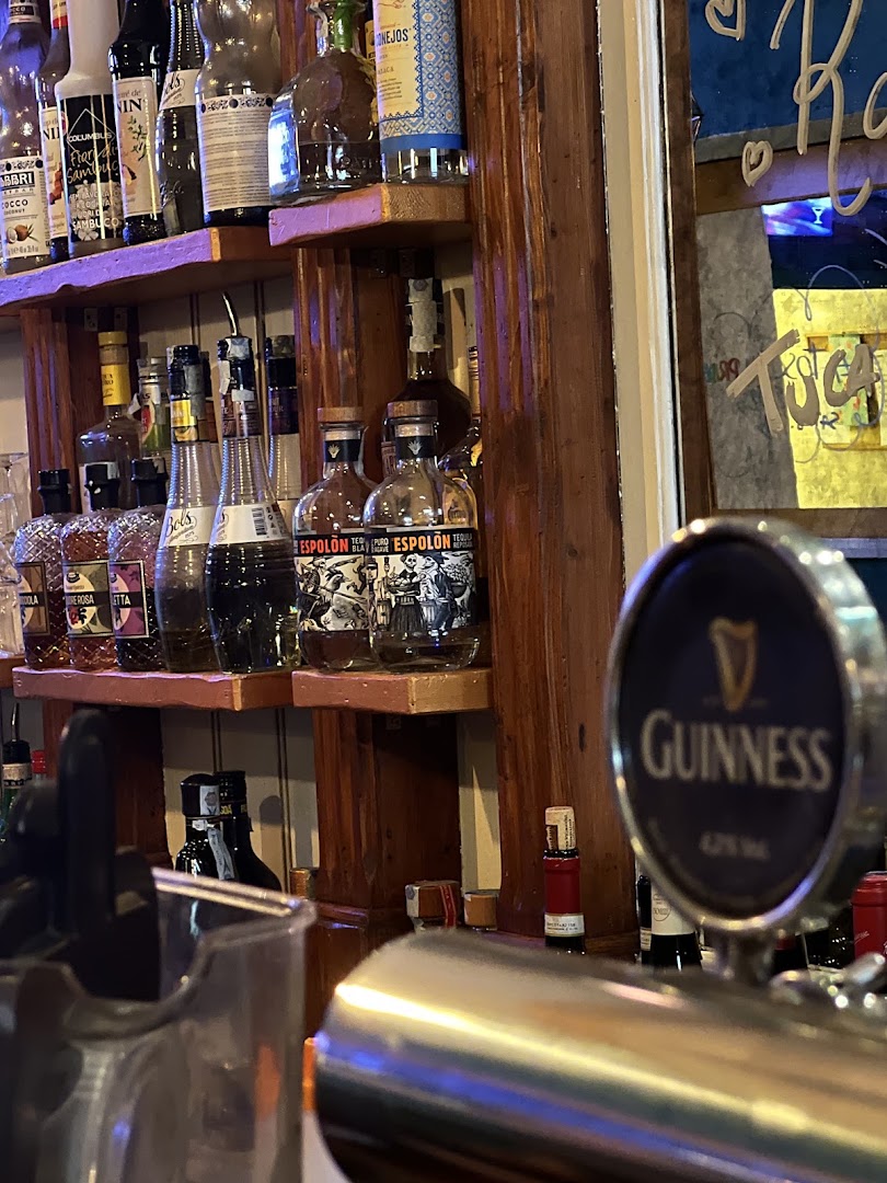 Angie’s Pub - Age of Pavona, Firenze