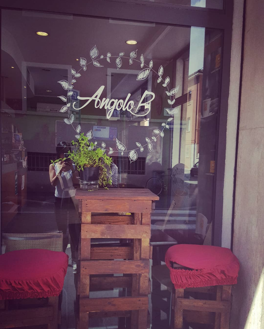 AngoloB