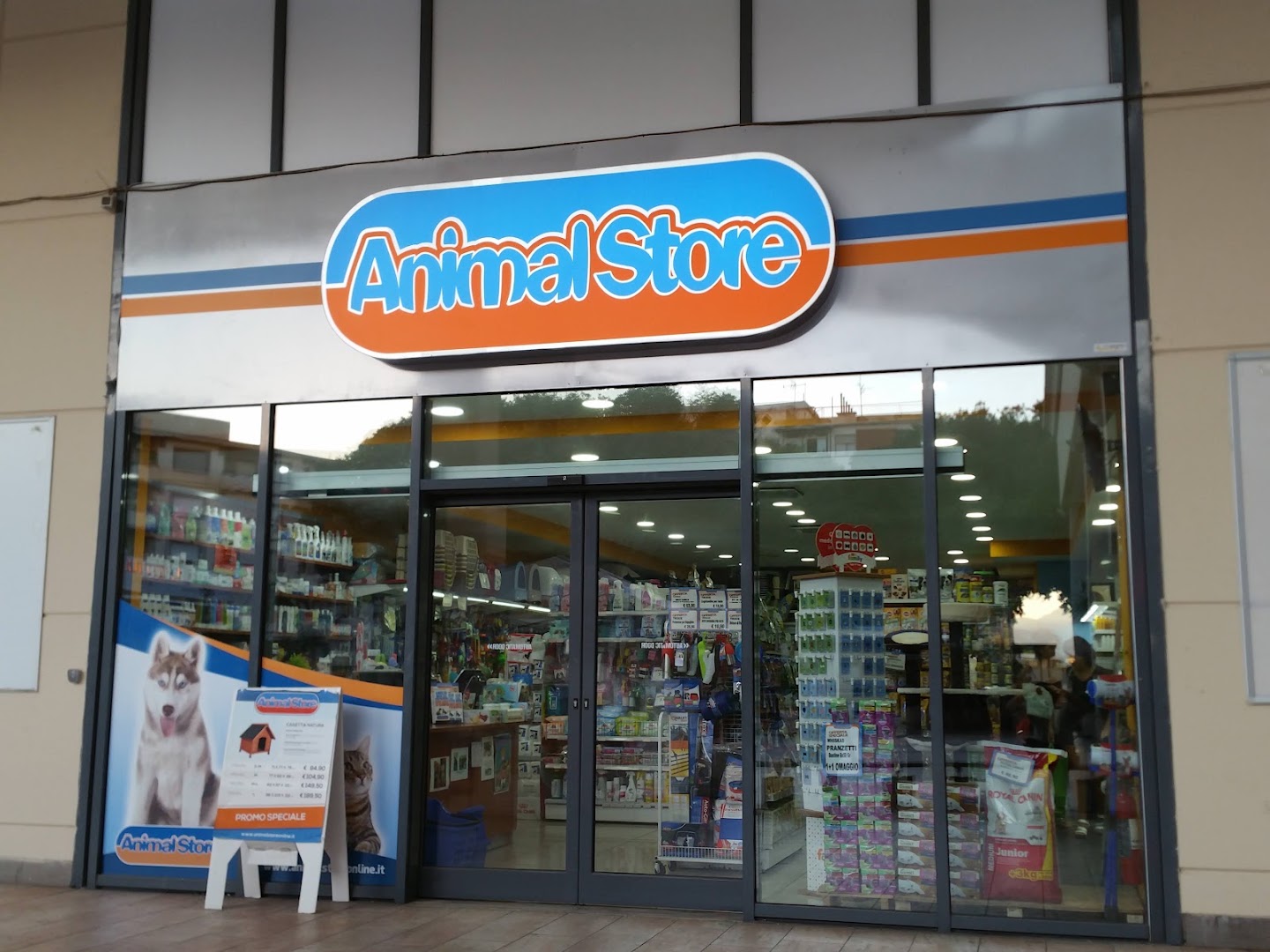 Animal Store e Toelettatura - Viale Calabria