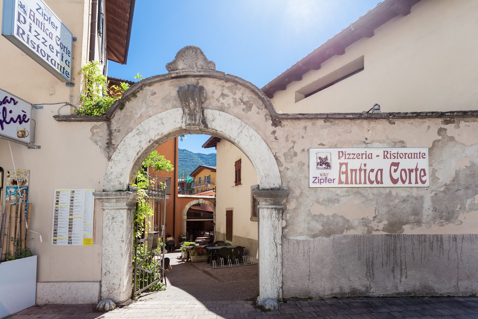 Antica Corte, Lecce