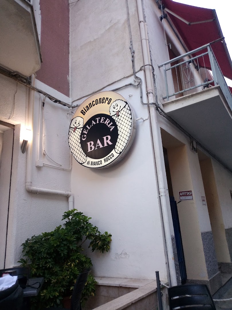 Antica Gelateria Bianconero S.A.S. Di Bianco Pietro (Dolci Piaceri di Zio Rocco ...dal 1982))
