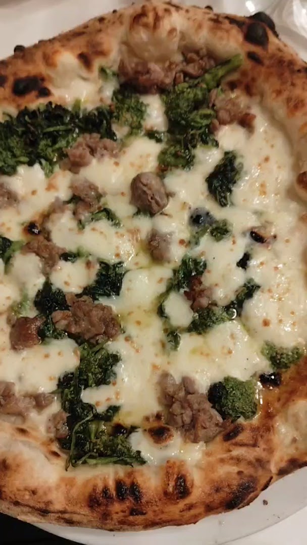 Antica Trattoria e Pizzeria Vicolo della Neve