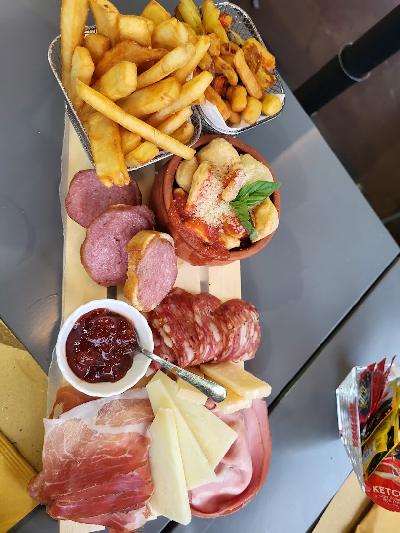 Antico Forno Di Pitzus Aldo E Pitzus Lori