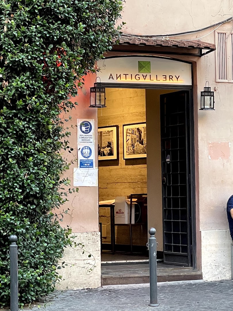 ANTIGALLERY* Monti • Art Gallery & Cocktail Bar