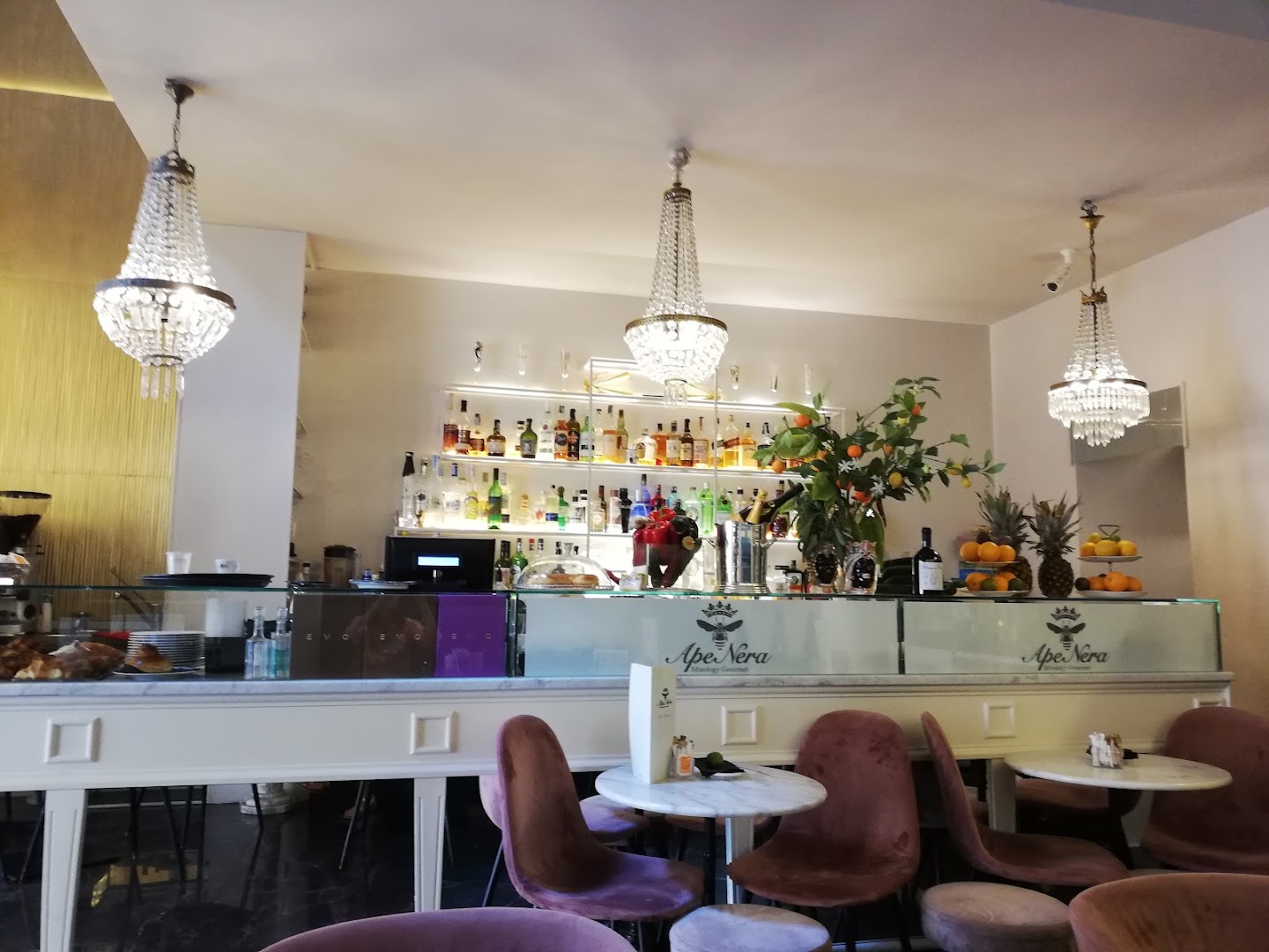 Ape Nera Mixology Gourmet, Taormina