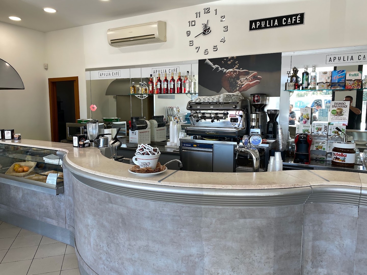 Apulia Cafe'