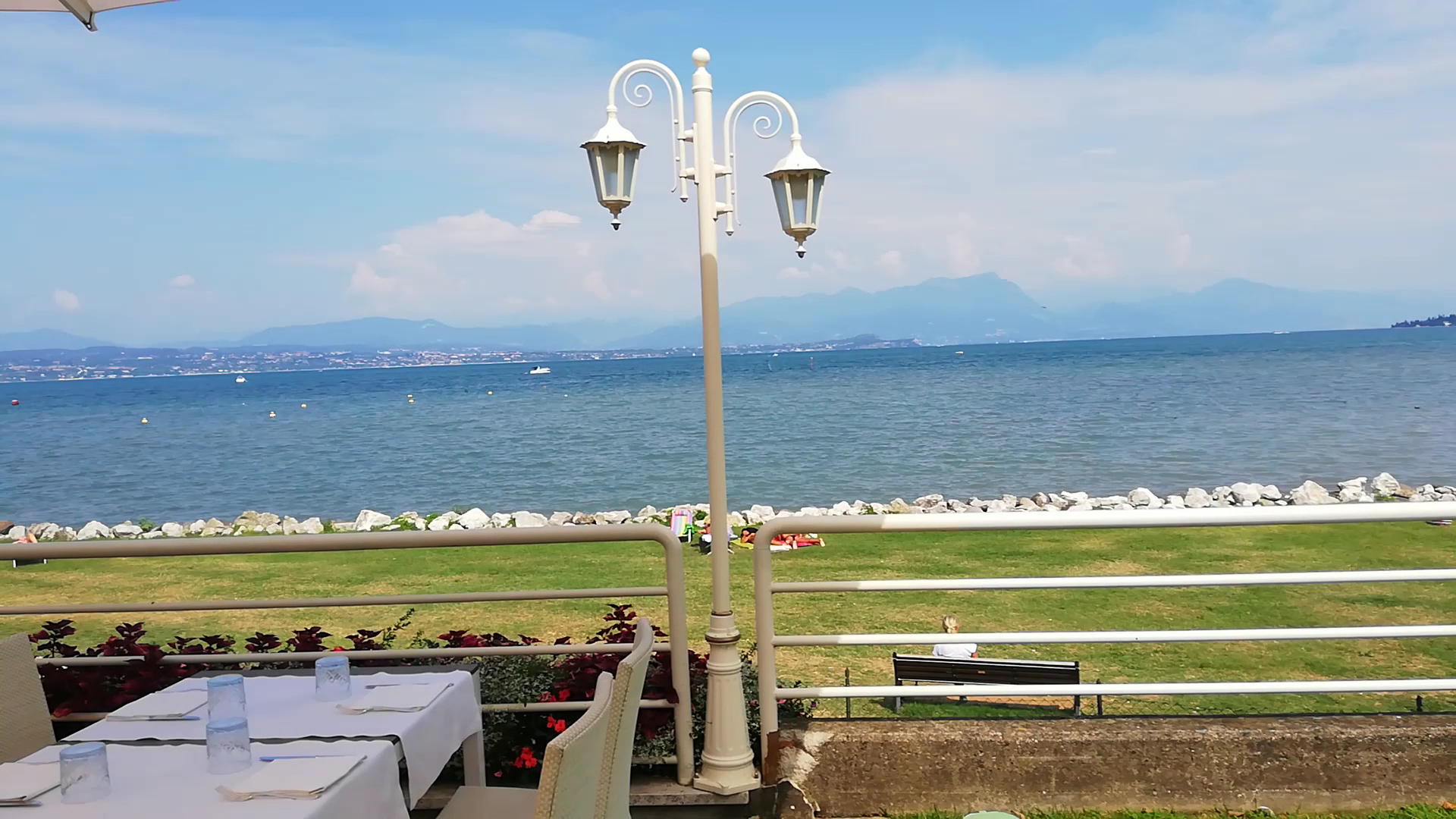 Aquila D'Oro Hotel & Lounge Bar