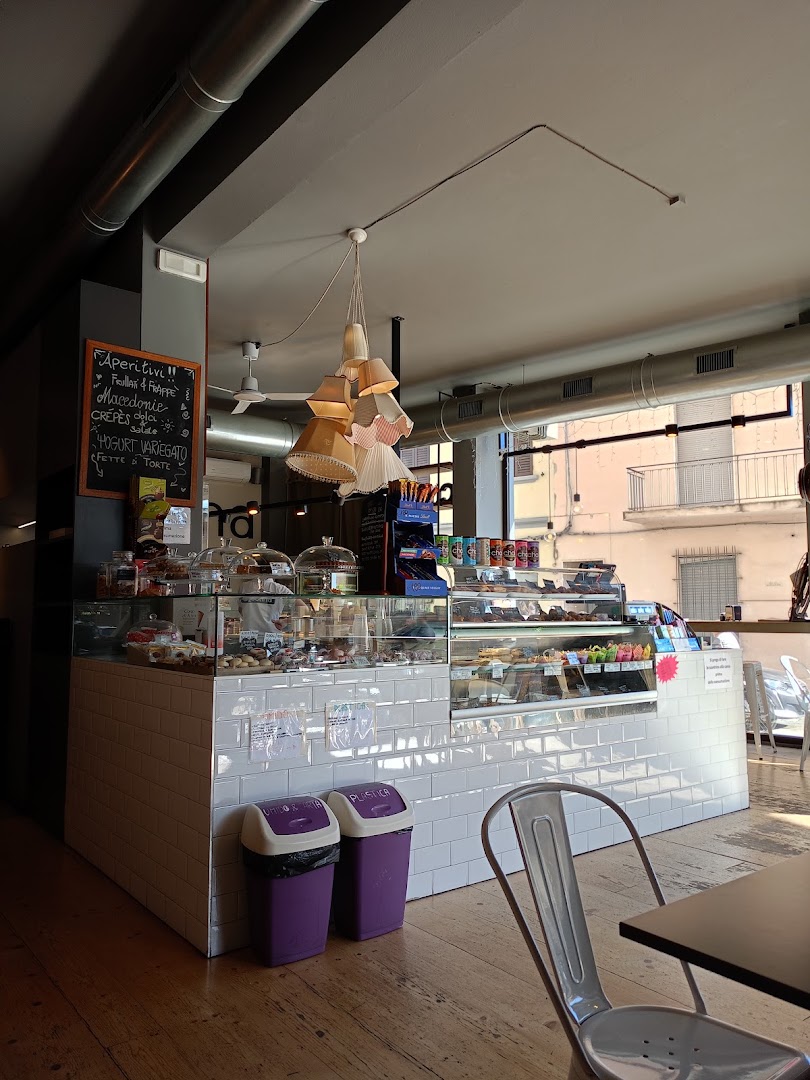 AQUOLINA BAKERY & ICECREAM SHOP