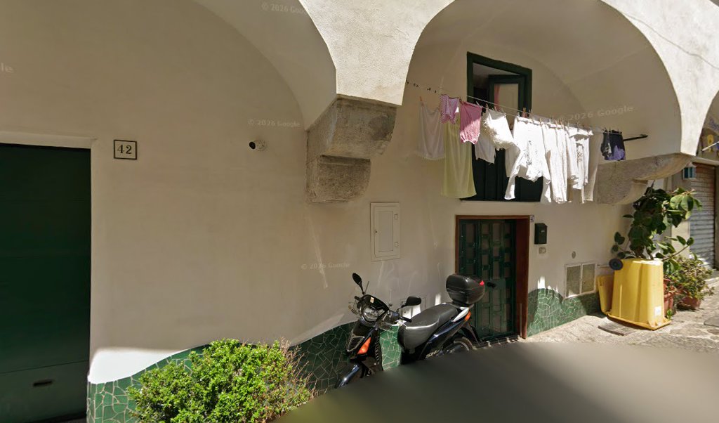 Via Giuseppe Pellegrino, 38