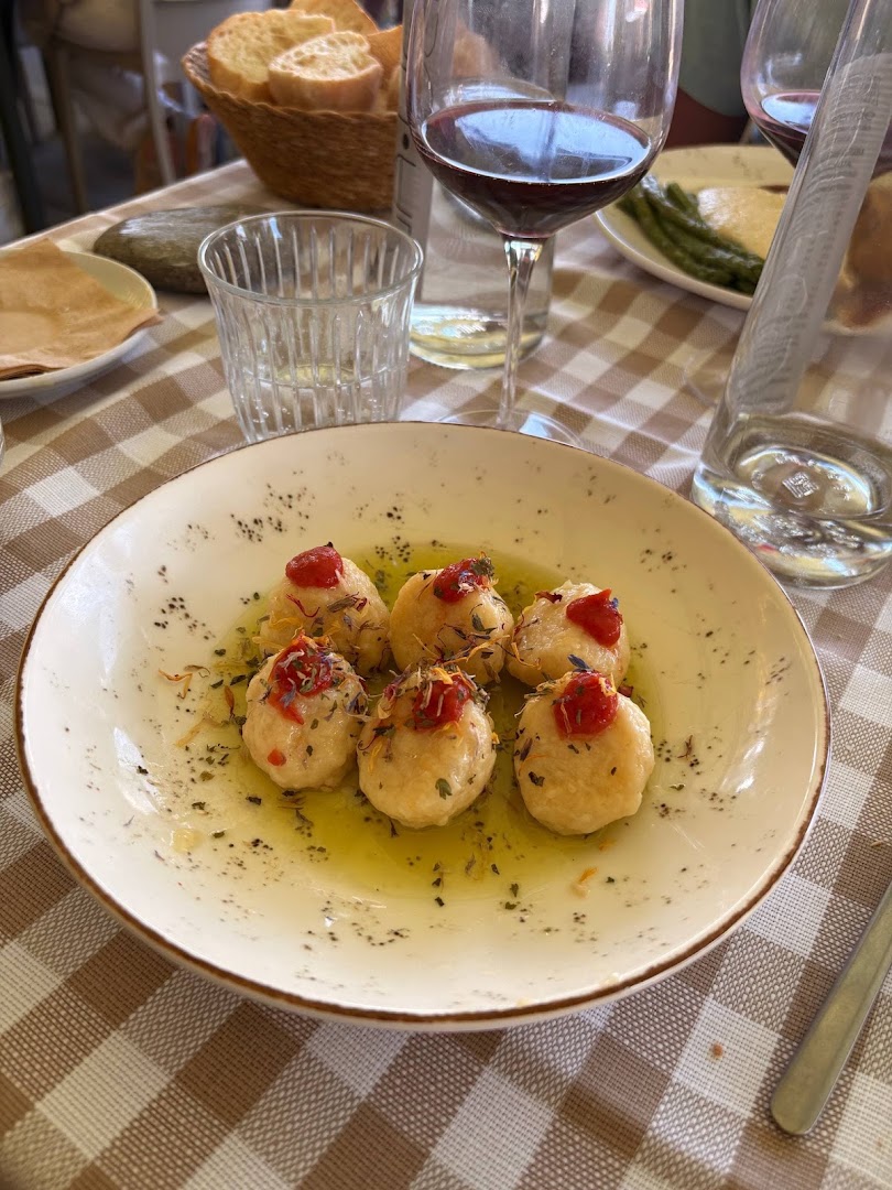 Arco trattoria con vista