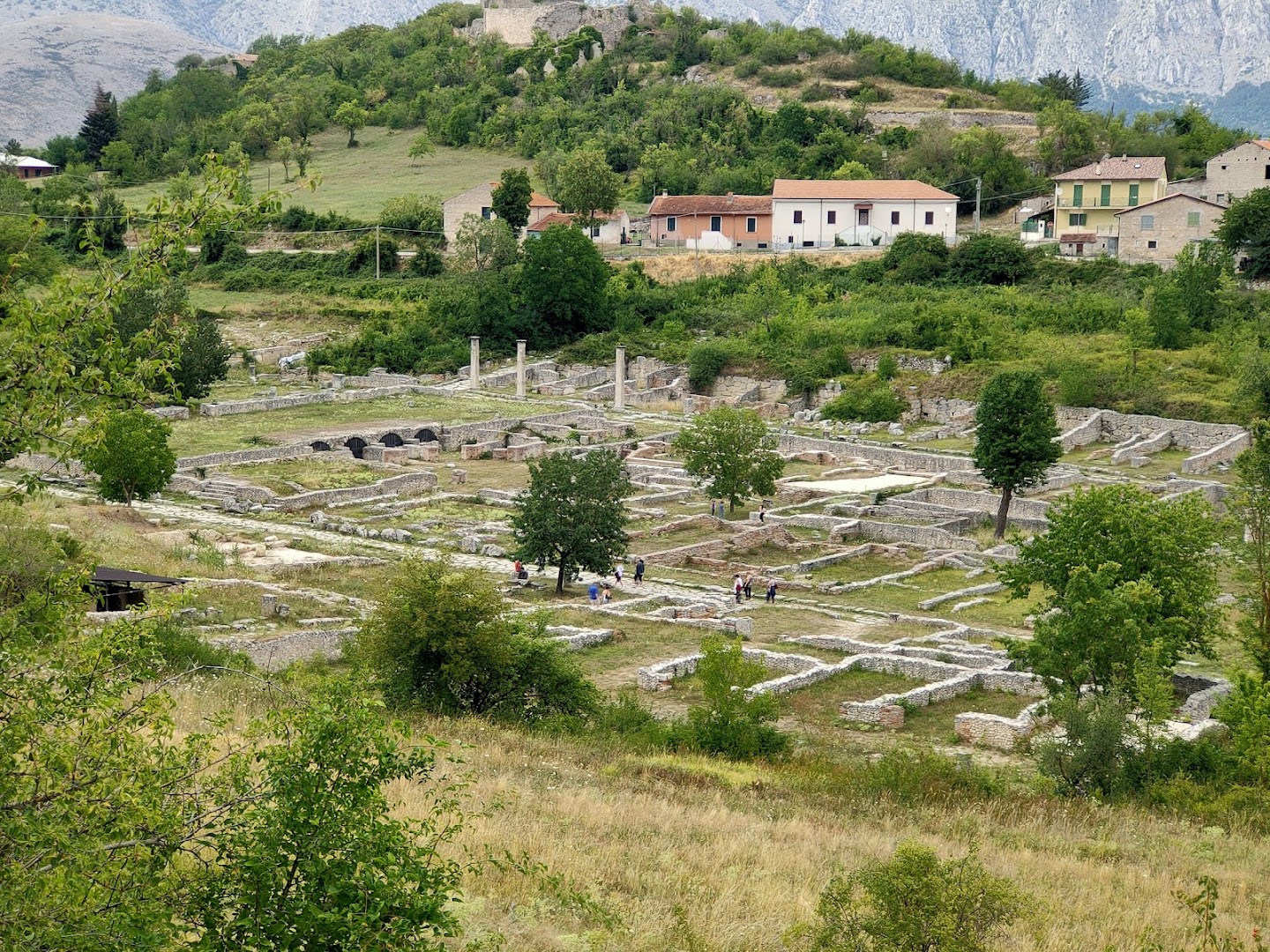 Area archeologica di Alba Fucens, Massa d'Albe