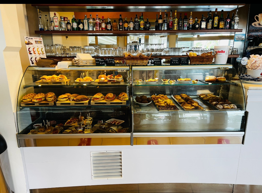 Area di Servizio - Road Grill - Carburanti Conversano