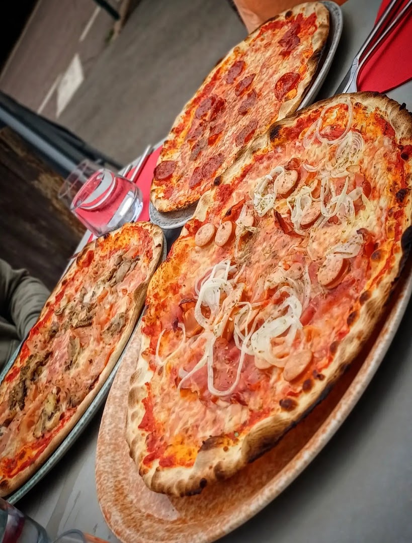 Arena Bar | Pizzeria | Restaurant