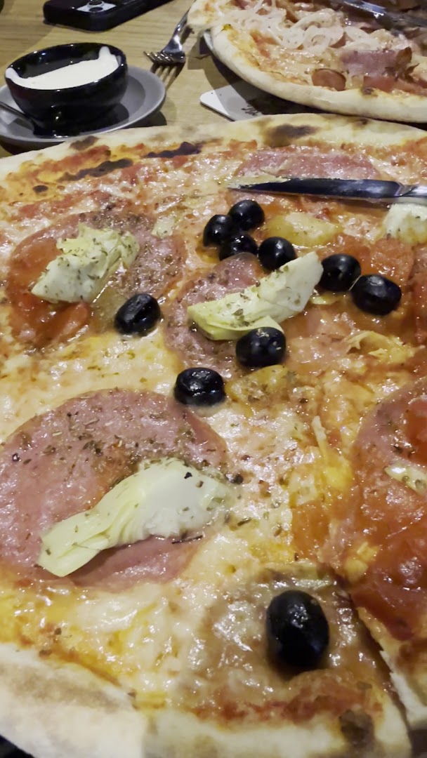 Arena Bar | Pizzeria | Restaurant