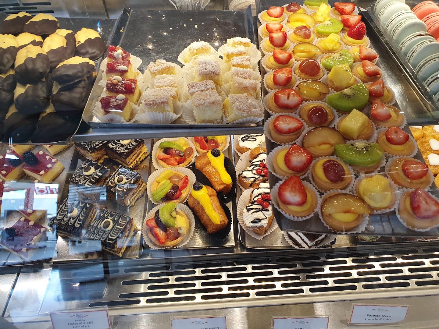 Arisbar Meraville