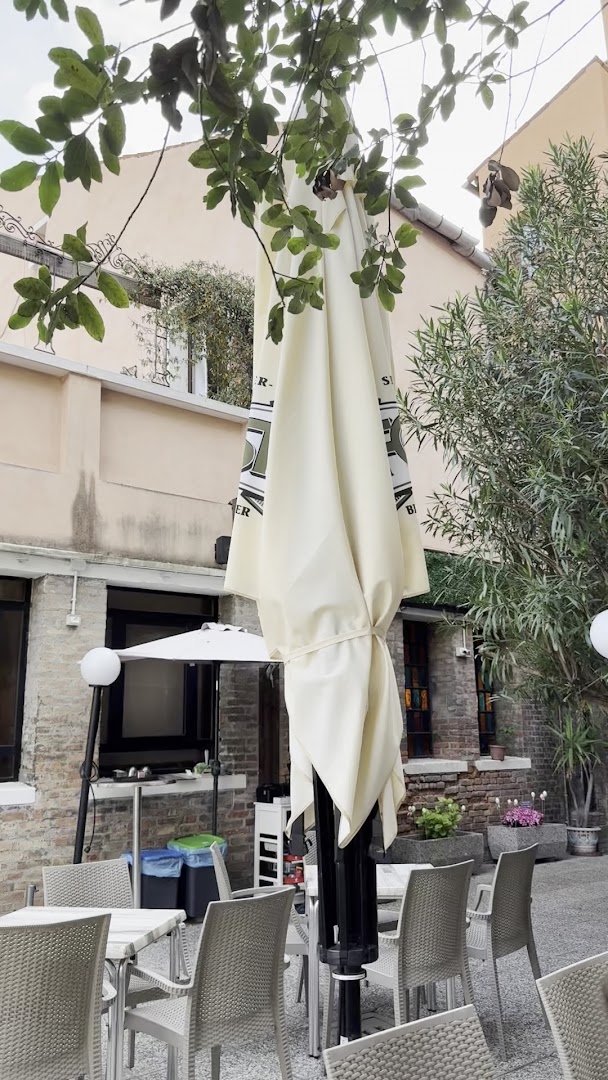 Art Café and food “da Beppe”