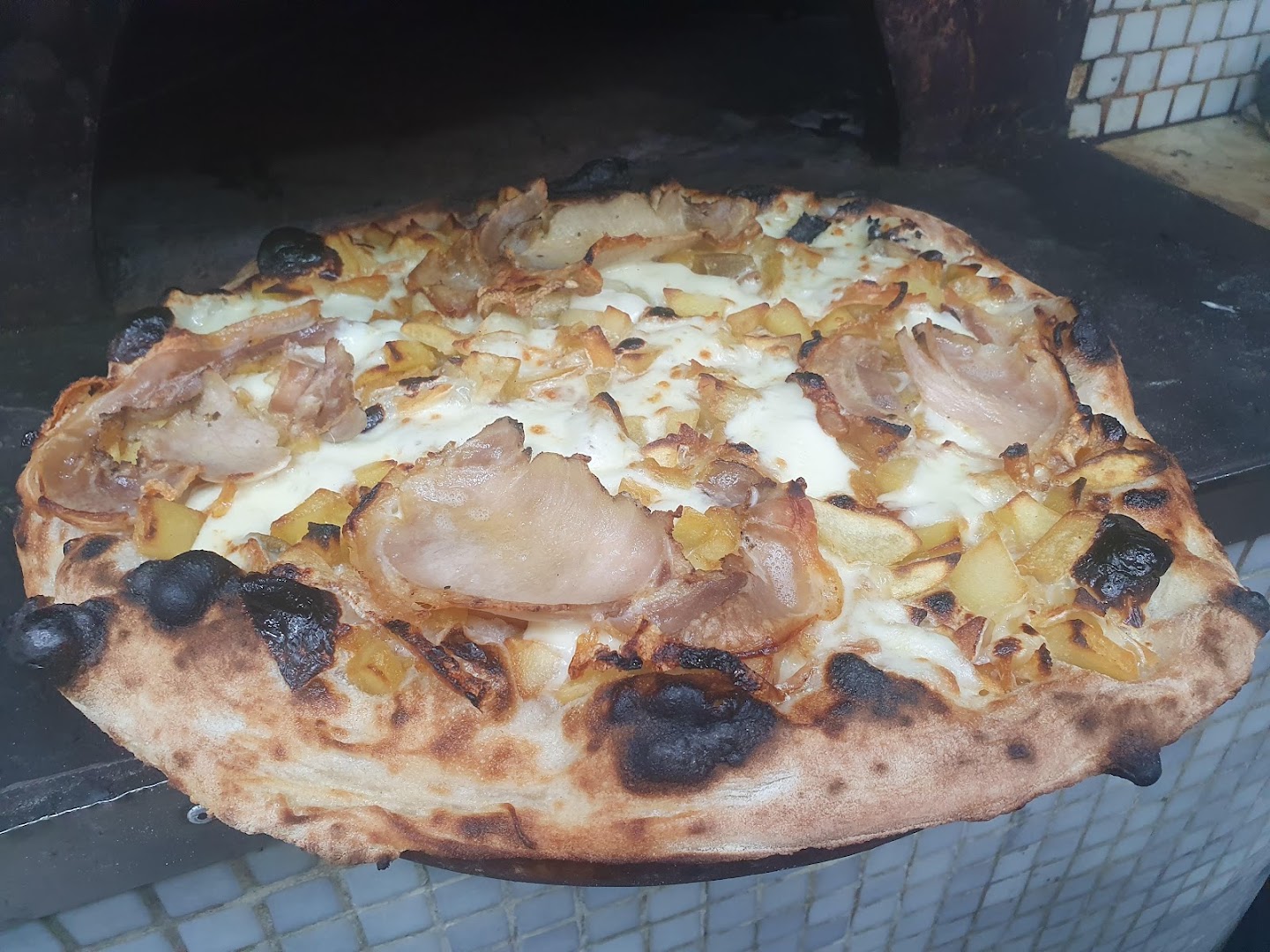 Artigia' pizzeria friggitoria takawey, Napoli
