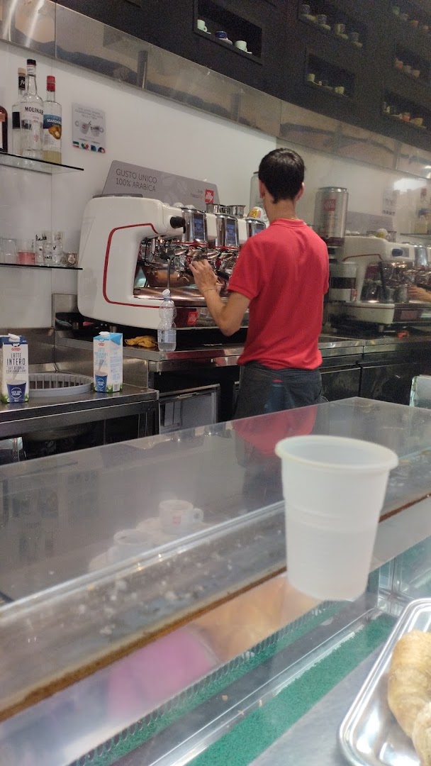 Artisti Del Gusto Illy Coffee Shop, Taranto