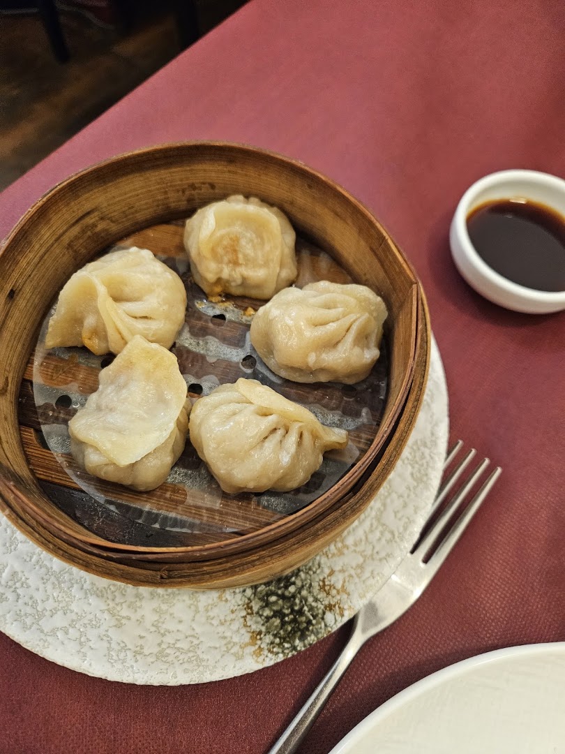 Asian restaurant TON LU REN, Arona