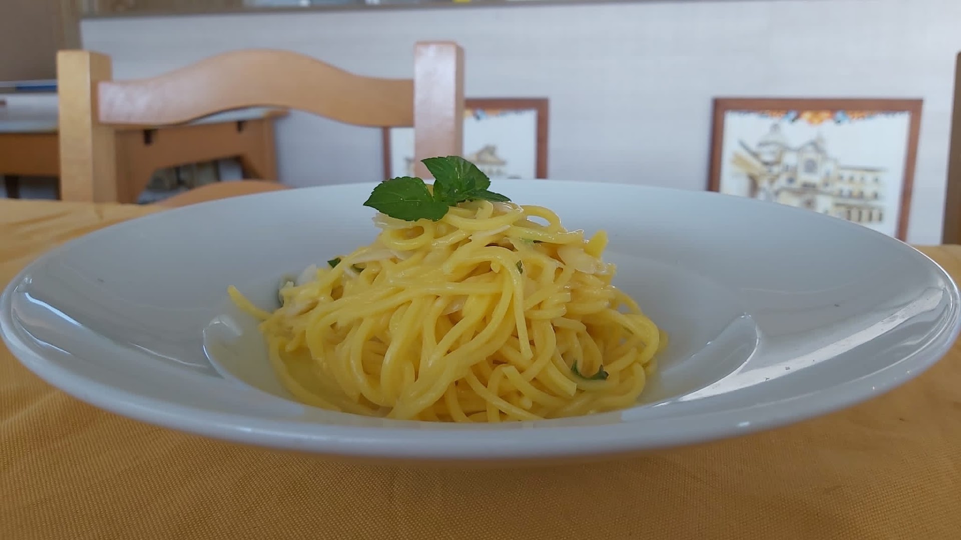 Asso Di Coppe, Deruta