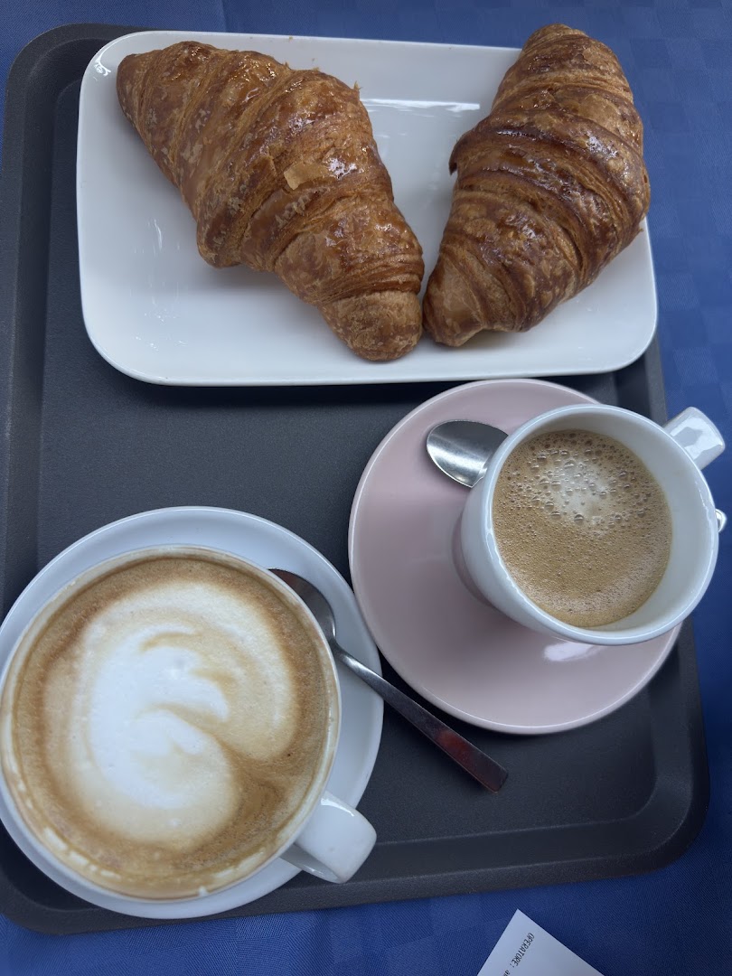 Astor Caffe’, Verona