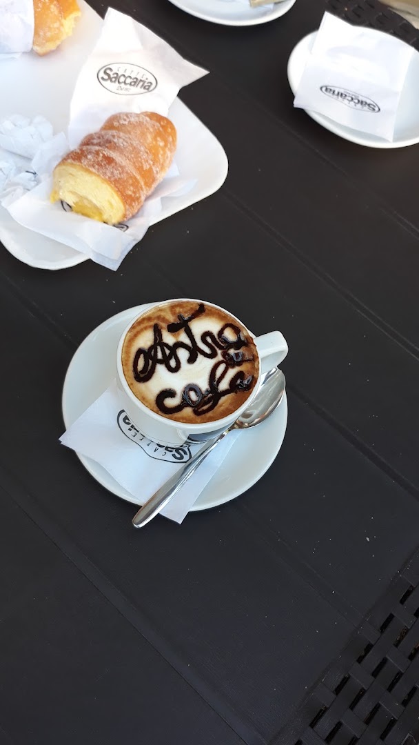 Astra Cafe' Di Antonella Ricci