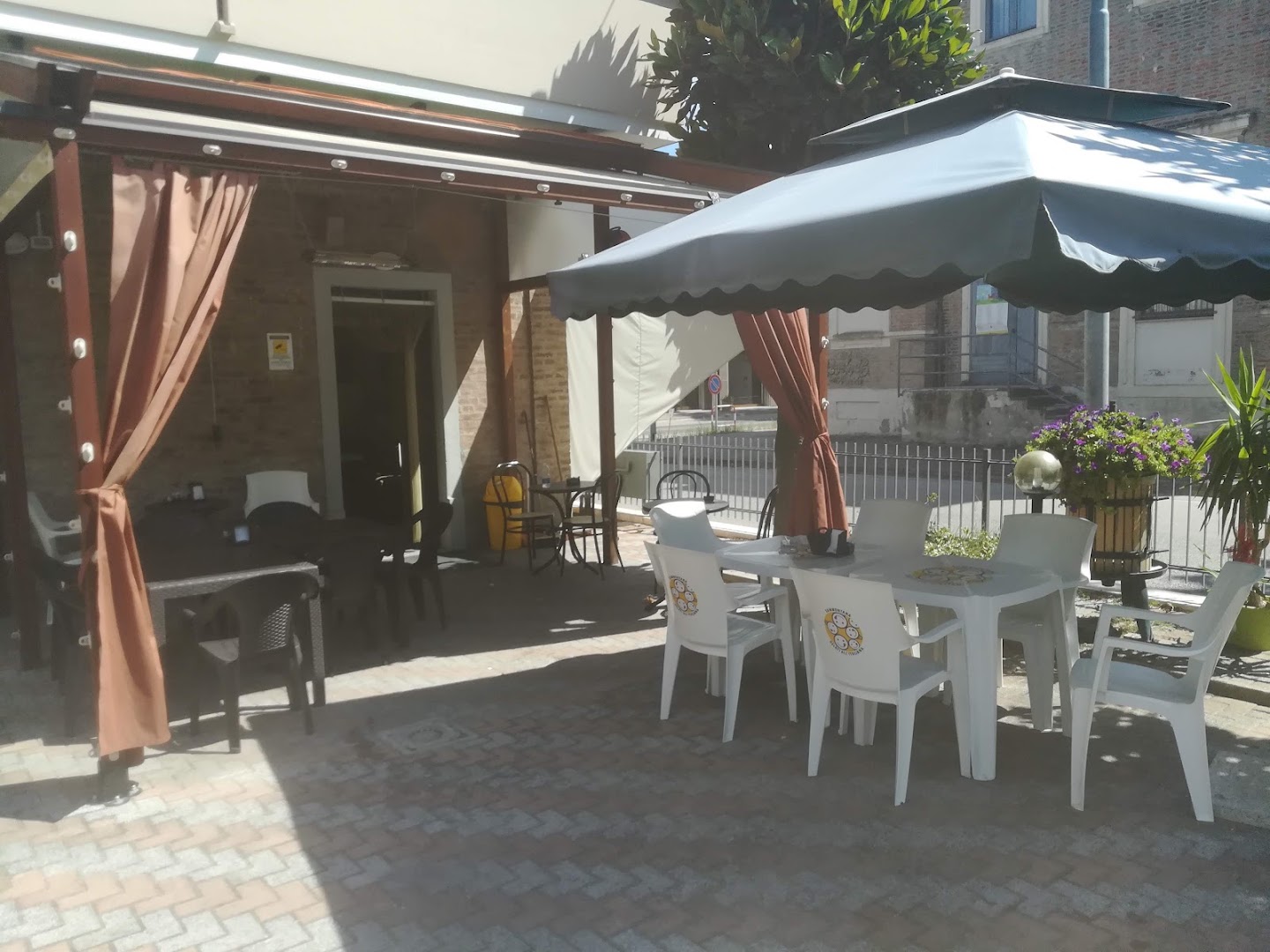Astra Cafe' Di Antonella Ricci