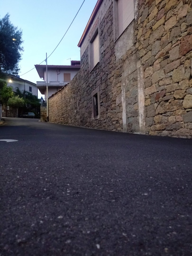 Asuni Piazza Dante 13A