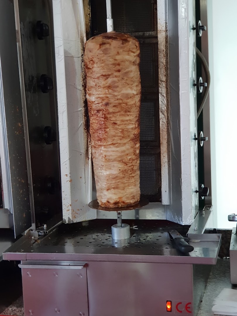 At Fast Food & Kebab