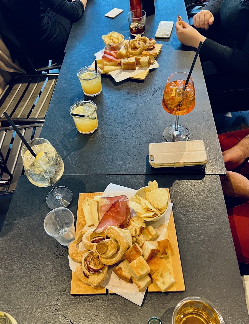 Ateneonovara | Caffetteriabistrò